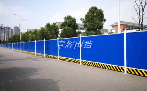 金屬圍擋是否會影響緊急救援車輛通行？