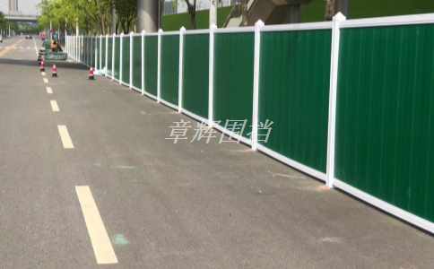 pvc圍擋在塑化劑選擇上有哪些需要注意的地方？（了解pvc圍擋塑化劑選擇的相關(guān)知識(shí)）