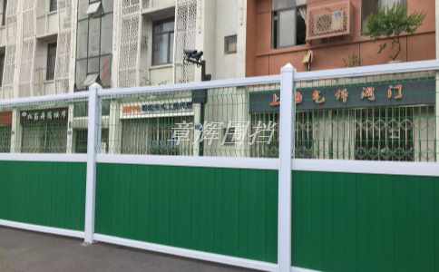 如何保養(yǎng)和維護(hù)自己的金屬圍擋？